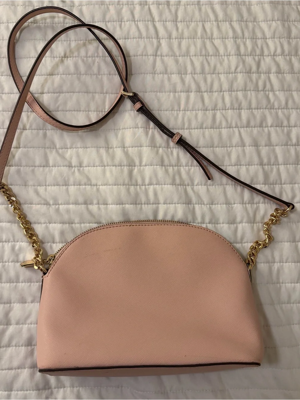 MICHAEL KORS Blush Pink Saffiano Crossbody with Gold Chain